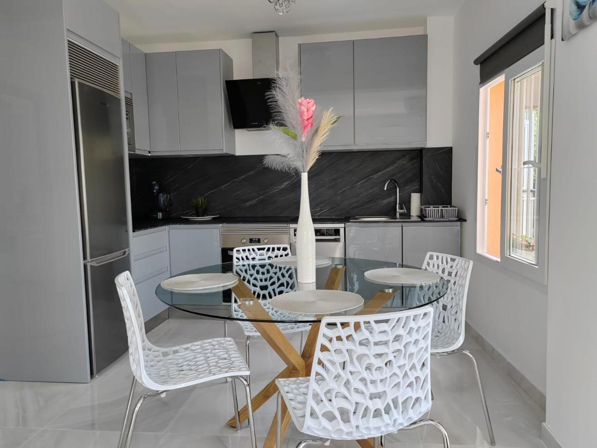 Apartamento La Torre,200M Hasta La Playa 베날마데나코스타 외부 사진