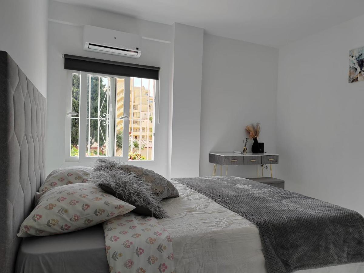 Apartamento La Torre,200M Hasta La Playa 베날마데나코스타 외부 사진