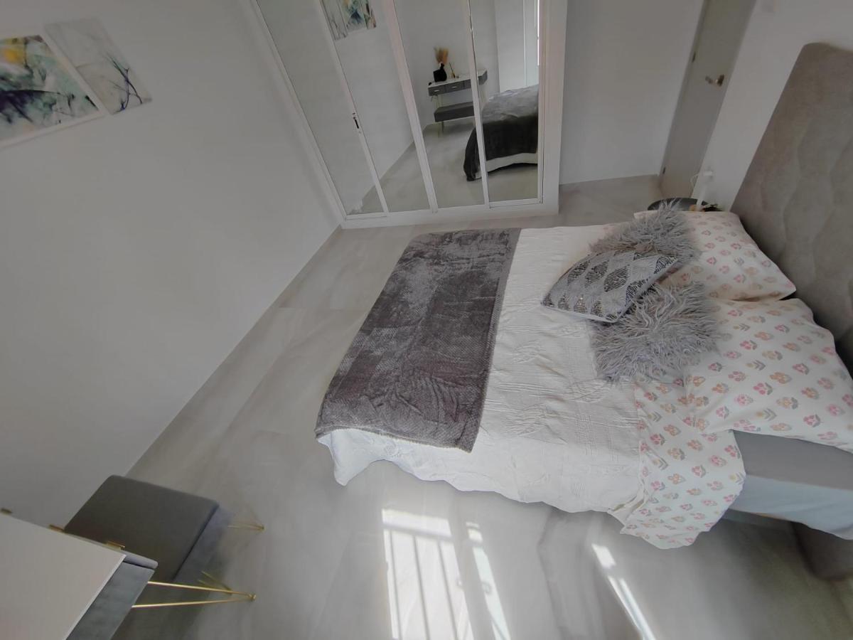 Apartamento La Torre,200M Hasta La Playa 베날마데나코스타 외부 사진